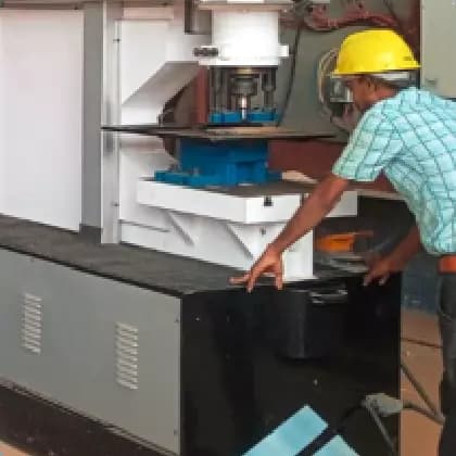 Hydraulic Punching Machine (120-ton capacity)